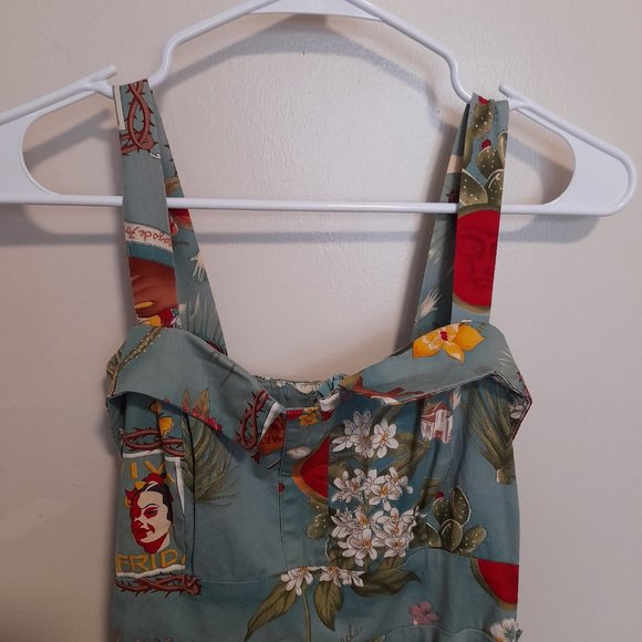 Rockabilly heaven in this collectible, sultry Frida dress - Picture 2 of 3